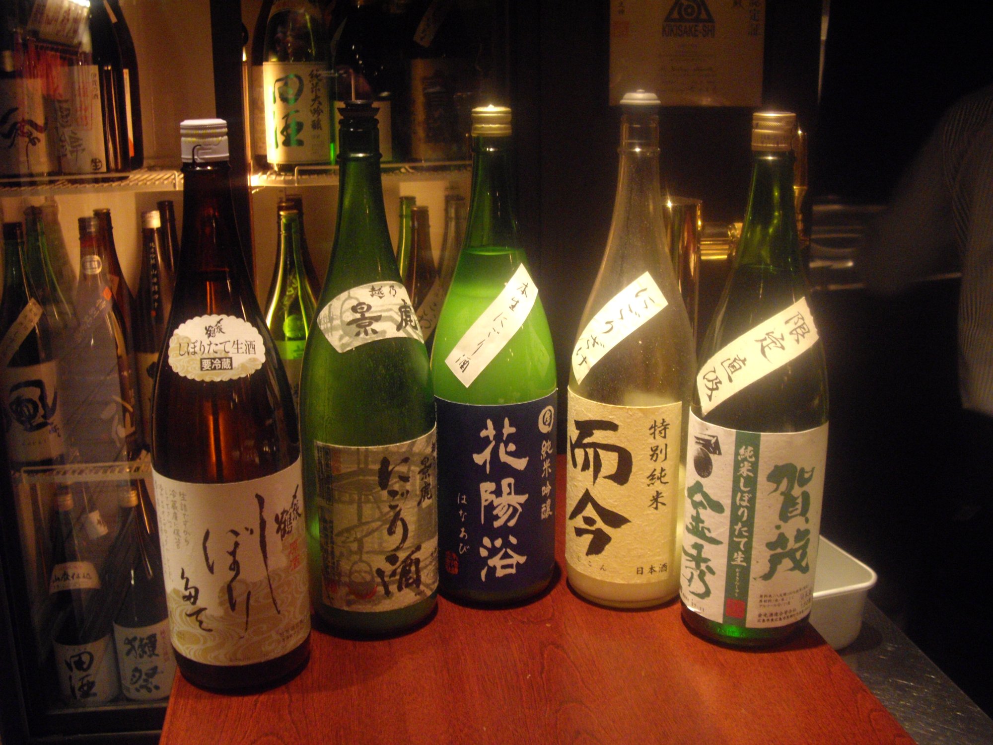 日本酒を安くカジュアルに飲める 新宿 日本酒スタンド酛 華麗なる新橋徘徊族