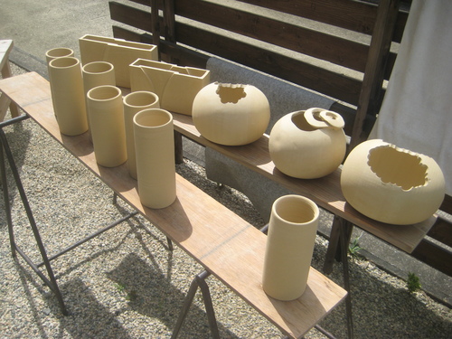 削り作業と天日干し。_d0195183_174894.jpg