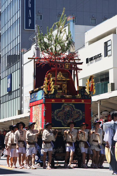 山鉾巡行・その2(油天神山~月鉾)_f0155048_23221811.jpg
