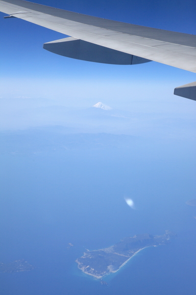 往きは左の窓側、帰りは右の窓側　・・・　あなたに励まされて、富士山_f0067150_3181936.jpg