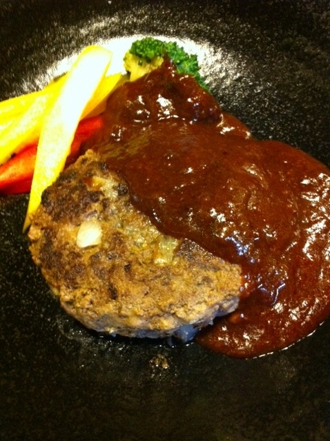 沼宮内店限定　短角和牛１００％ハンバーグステーキ_f0104159_21313920.jpg