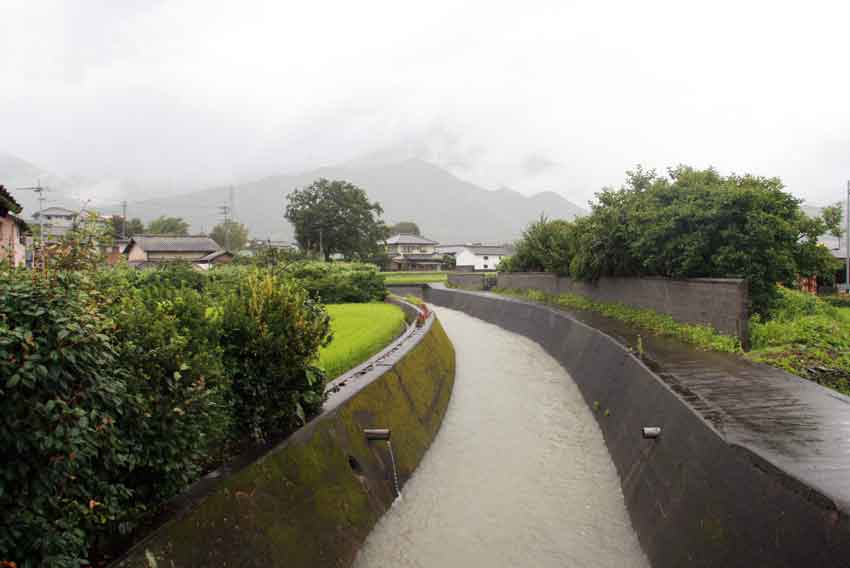 台風６号と、太田(田寸)神社♪_d0058941_18482479.jpg