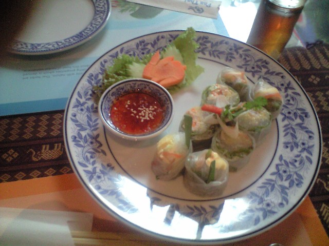 SPICE AND HERB RESTAURANT PUTTU-なんともアンバランスなインテリア―_a0194908_13353954.jpg