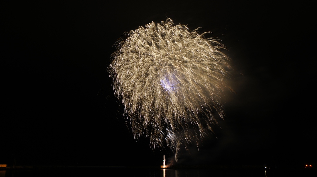 津軽風待ち湊 ふかうらヤットセ 花火大会 - 青森県深浦町_b0207218_20383345.jpg