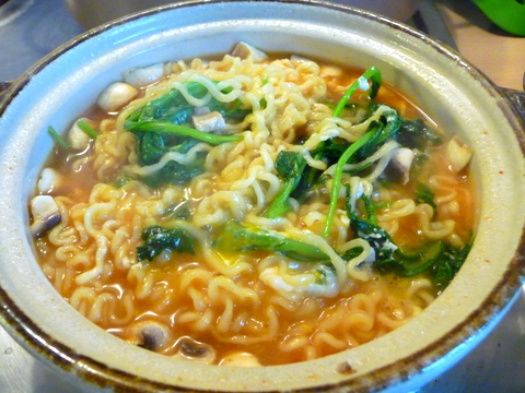 My Favorite Spicy Ramen + Shungiku _c0201334_7275973.jpg