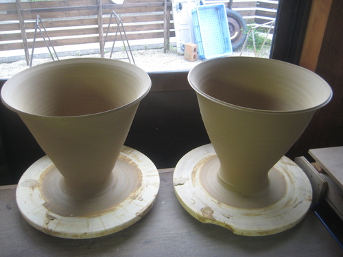 大き目の花器の作り込み。_d0195183_0532555.jpg