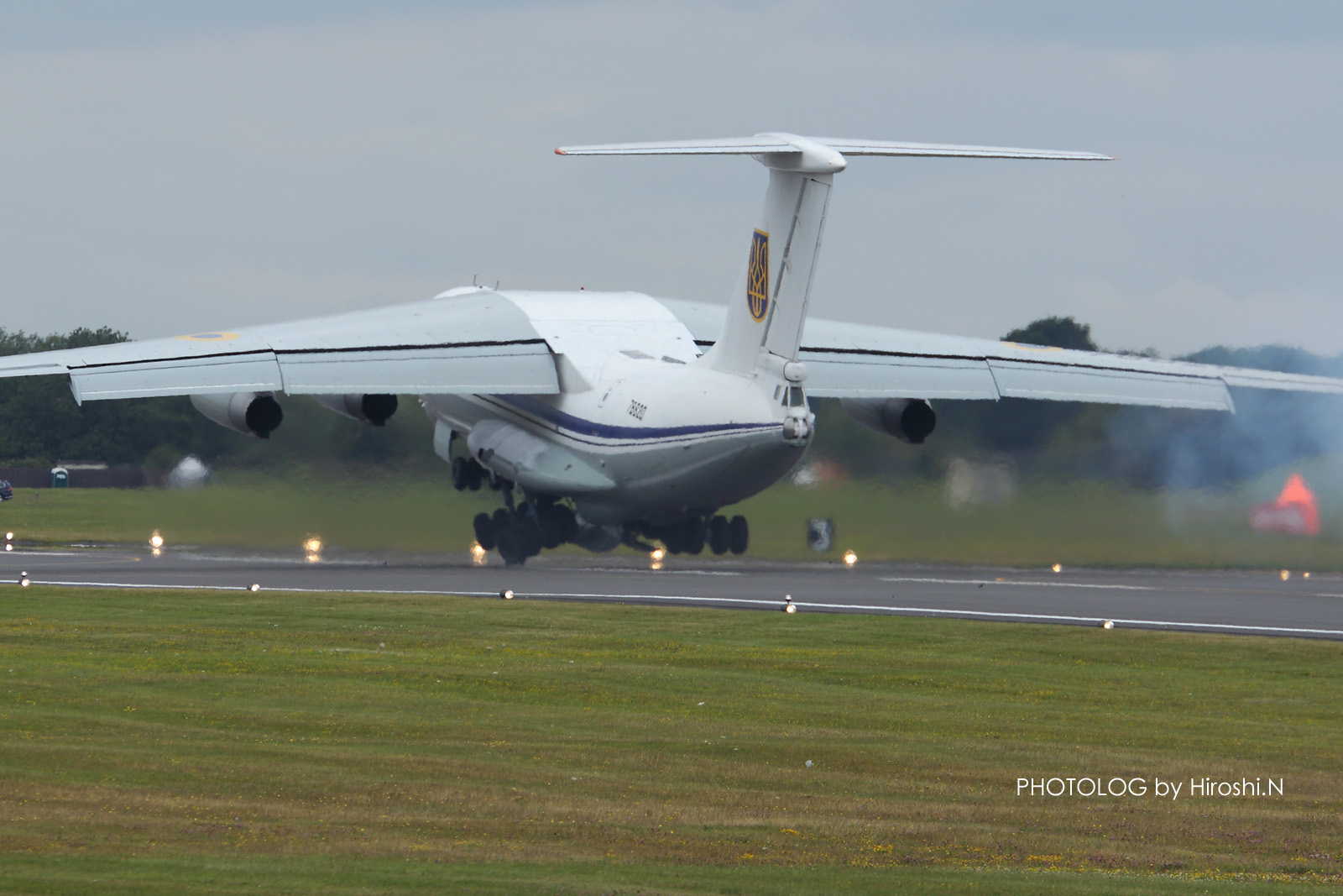 2011/7/18 Mon. RIAT2011 - \"Ukrainian Air Force Su-27,Il-76MD\" Static Display and Deperture_b0183406_02135.jpg