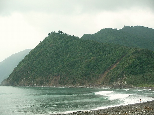 奄美大島☆サーフィン☆ノーバンダリーズ　今日の波情報！_c0160825_16474753.jpg