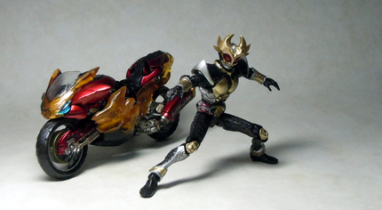 ”仮面ライダーアギト×マシントルネイダー”_c0079840_1019946.jpg