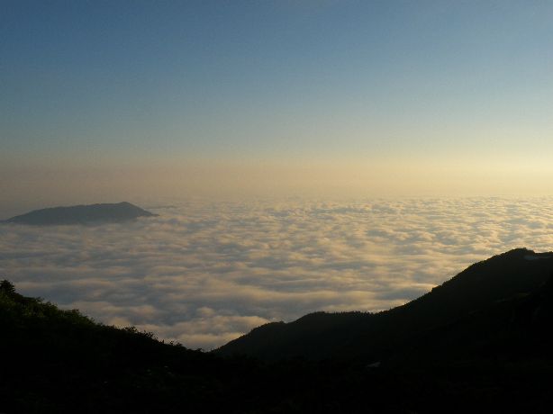 雲がかかる前に展望下山、大日→称名滝　2011/07/16（土）　快晴後山は曇　単独_c0134193_21424323.jpg