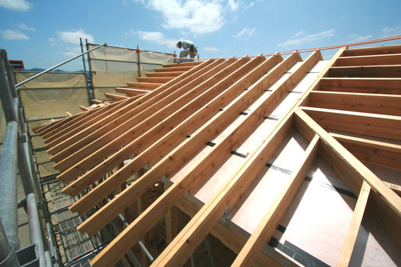 J パッシブハウス北上 屋根断熱支持垂木 ウッドファイバーファイバー 家づくり西方設計