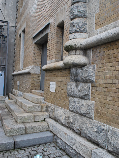 岩手県盛岡市の旧第九十銀行本店(明治モダン建築再訪)_f0142606_13434755.jpg