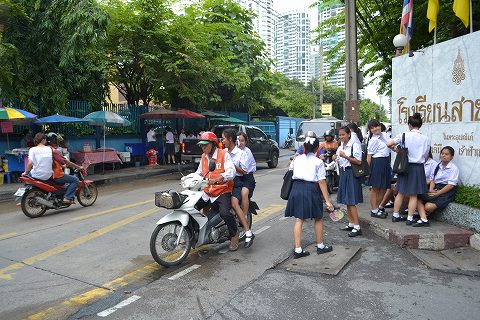 a0036513_0582719.jpg