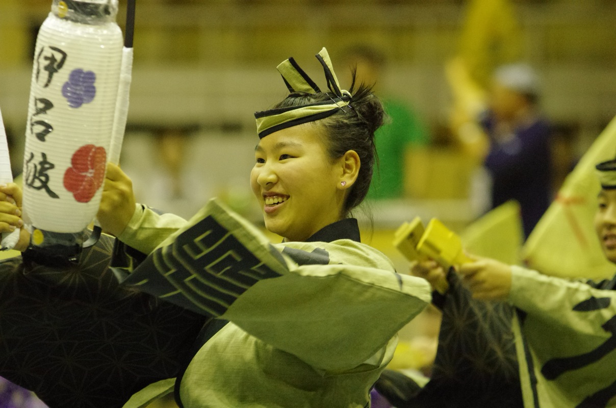 岡山武道館うらじゃその１１（備中岡山・伊呂波踊り子隊その１）_a0009554_2373880.jpg