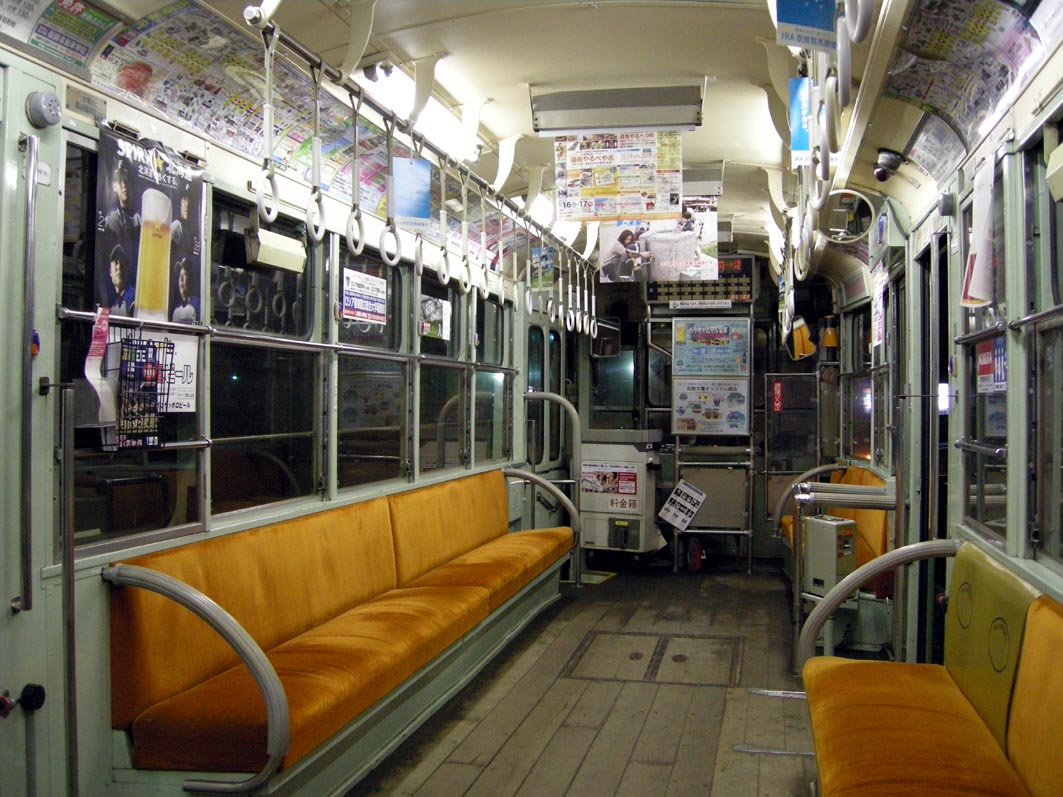 函館レポート 函館市電811号 バス 鉄道 車 船