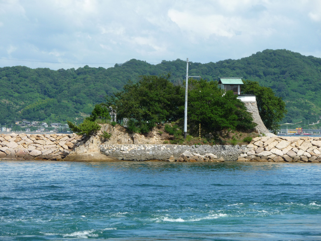 姫の島　興居島の　「弁財天」　　（自然界の音（声））_e0165472_2154351.jpg