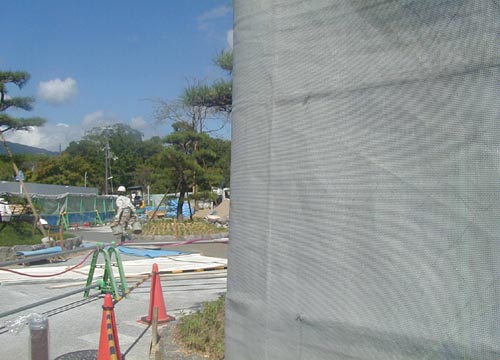 ●嵐山駅前の変化、その119(駅舎から広場、脇道から広場)_d0053294_23182092.jpg