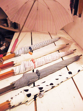 parapluie de \"merci\"の傘と日傘_b0184796_17531245.jpg