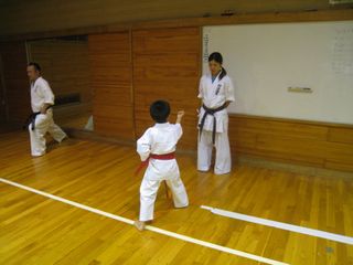 宮の沢・麻生 土曜空手 審査会と気合!_c0118332_22263013.jpg