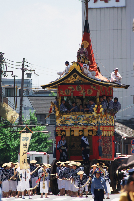 山鉾巡行・その5(岩戸山~舩鉾)_f0155048_2036265.jpg