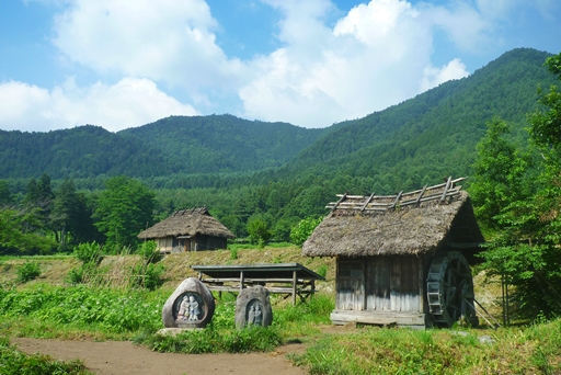 おひさまロケ地めぐり 道祖神と水車小屋 木の葉のオト おひさまロケ地めぐり 道祖神と水車小屋 木の葉のオト