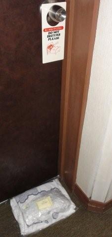 Hotel and towels_c0157558_2383315.jpg