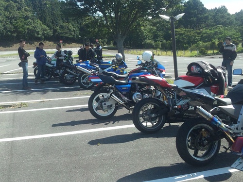 午前中!箱根プチツーリングでござる。_a0163159_23442523.jpg