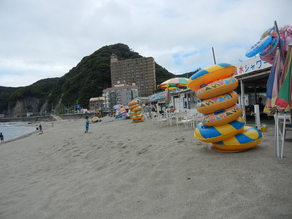 7月23日(土)海開きしたけれど・・・_f0060461_20541091.jpg