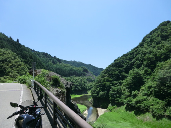 d0221319_65931.jpg
