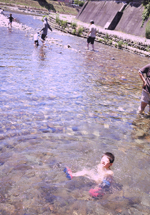 a0150193_24184.gif