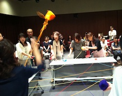 図工・美術実技講習会ー美術作家による造形活動_c0052304_812945.jpg