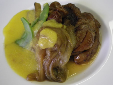 『ジビエ薬膳』猪肉とちこりのスープ他_d0063218_1147287.jpg