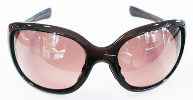 OAKLEY ウィメンズアイウェアNECESSITY(ネセシティ)入荷!_c0003493_931091.jpg