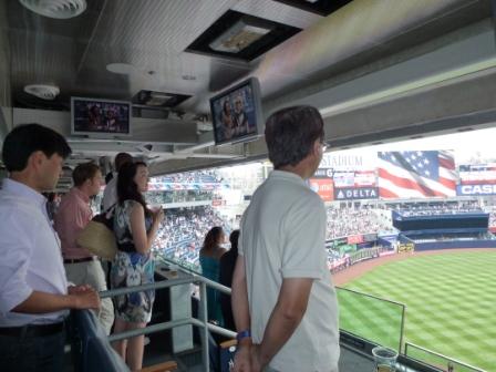 初・NY Yankees は Luxury Suite ！_b0101096_3205647.jpg