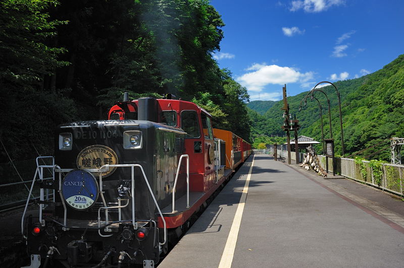 トロッコ保津峡駅（旧山陰線）_f0032011_19502413.jpg