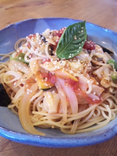 夏野菜パスタ_b0138570_10115414.jpg