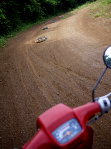 b0129477_0282975.jpg