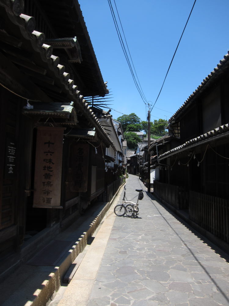レトロな建物といろいろな時代をほうふつさせる魅力的な路地・鞆の浦(中編）_e0138081_17465538.jpg