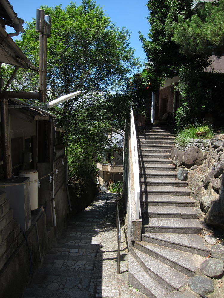 路地から抜け出ると海がまぶしい！ぜひ訪れてほしい町・鞆の浦(後編）_e0138081_18314523.jpg