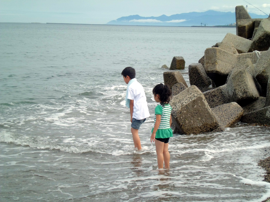 水遊び！_f0150893_1858210.jpg