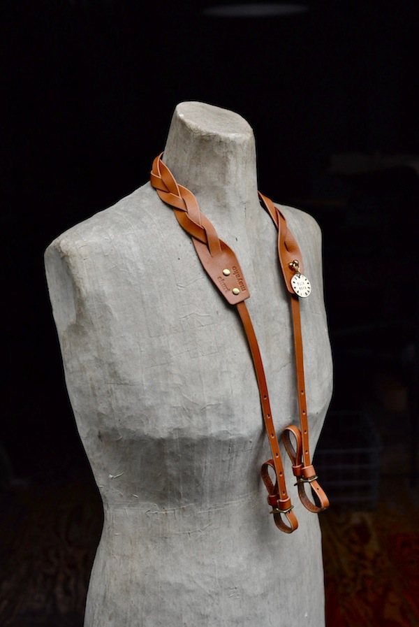 camera strap + brass charm_b0172633_2121133.jpg