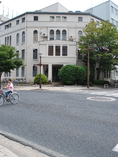 岩手医科大学旧館(旧岩手医学専門学校付属診療棟)_a0110756_1928423.jpg