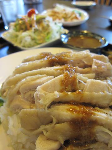 怪しいタイ料理の店_b0019674_4321114.jpg