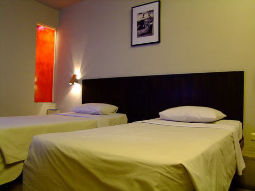 「バリ島2011　クタにあるホテル、ジ・オアシス・クタ」_a0000029_134432.jpg