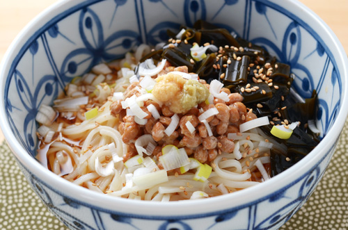 きょうのお昼〜こんぶでうどん_b0175635_13282282.jpg