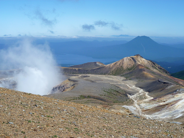 北海道登山　　噴火口のある　雌阿寒岳に登る　ＮＯ７_d0170615_1343348.jpg