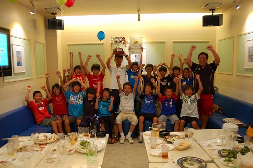 シリーズ うちの次男 【YASHIRO JFC 優勝!】_b0097729_0311910.jpg