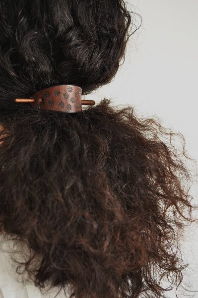 Leather Hair Ornament_d0120442_1564645.jpg