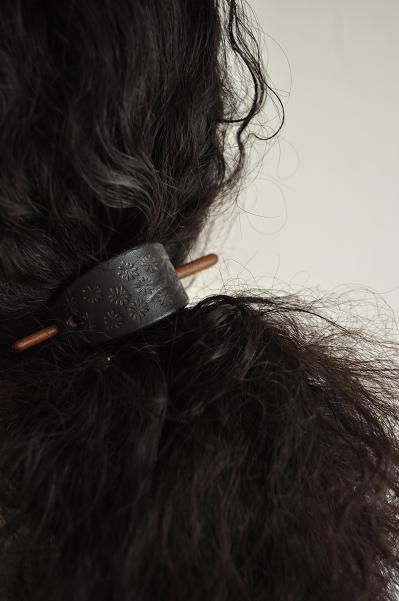 Leather Hair Ornament_d0120442_15884.jpg