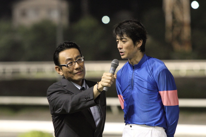 中西達也騎手、15000回騎乗表彰式_a0077663_7325841.jpg